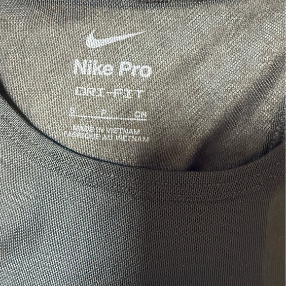 Nike Pro Sports Bra – NWT Size Small, Black Dri-FIT High Neck - Picture 4 of 4